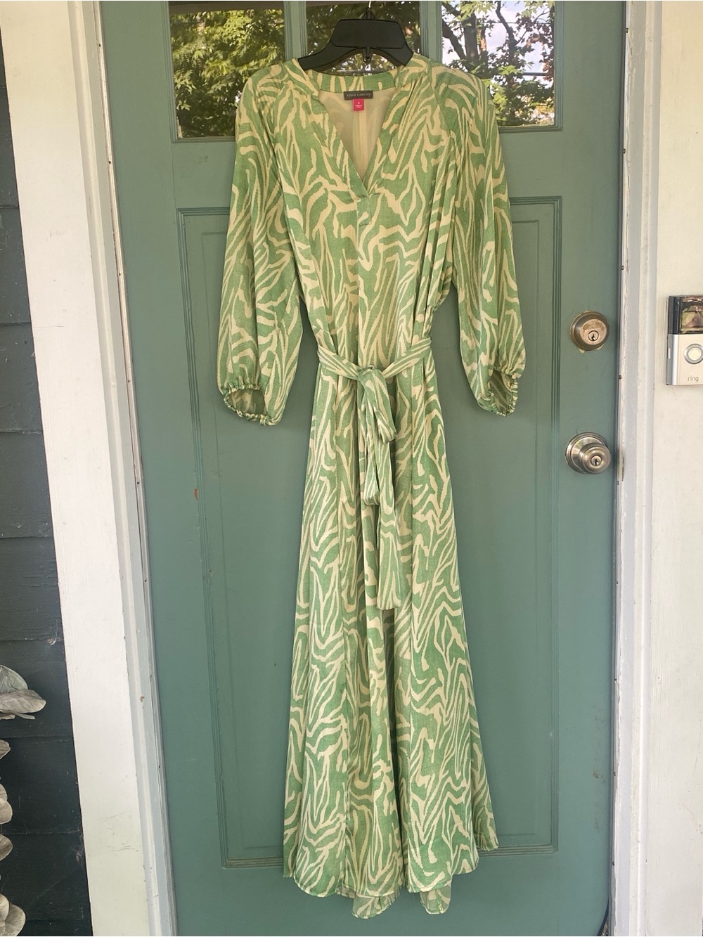 Vince Camuto seafoam green v neck belted maxi dress swirl pattern S